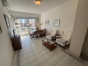 Excelente departamento de 4 ambientes en Playa Grande