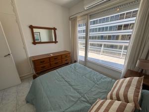 Excelente departamento de 4 ambientes en Playa Grande