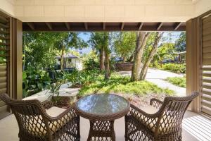 Sea Grove House villa