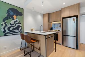 Nostalgic Glamour Pool Gym Sauna Steam Bar