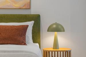 Westside Place Spacious Two-Bedroom City Suite