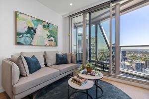 Westside Place Spacious Two-Bedroom City Suite