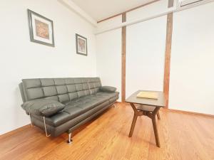 4-minute walk to the subway, single-family house, near the station, Namba, Shinsaibashi, Kansai Airport, Umeda, USJ direct