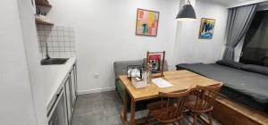 Mimoca Complex Building