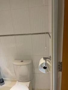 Room with private bathroom near train station