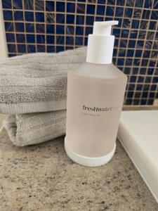 Sand & Sea, 2 Bedroom Apartment on the Esplanade