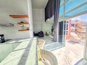 The Ocean Pearl Suites