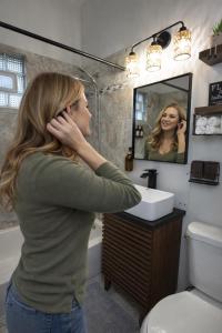 Stylish 2Bedroom Apartment w Games & Free Parking