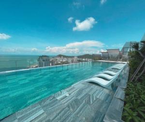 THE SONG - Seaview Apartment - Free Pool & Near Beach