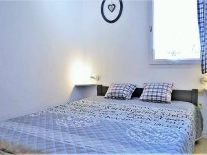 Appartement 2 pièces avec garage proche plage - FR-1-251-912