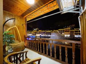 凤凰 Phoenix Fuyuan Villa Riverside Hotel 3星级 酒店 大堂