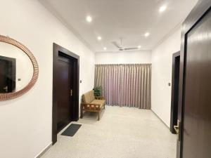 Henmil Hideaway