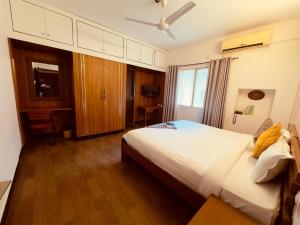 Cosy Banjara Guest House