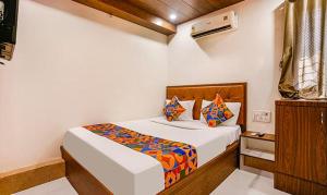 Glitz Hotels New United Nr International Airport Mumbai
