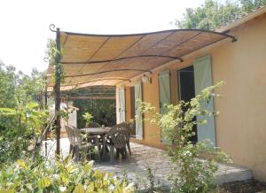 Maison individuelle au calme avec piscine
