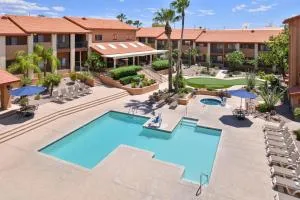 3 Palms Tucson North Foothills - Oracle Place Shopping Center