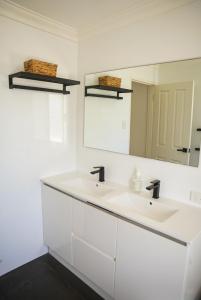 A Perfect Peach - A Sepal Stay