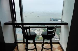 Eton Baypark Manila Bay