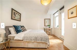 3 bedrooms flat in Cadogan Square with terrace