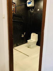 Airport city hub hotel by Leeads