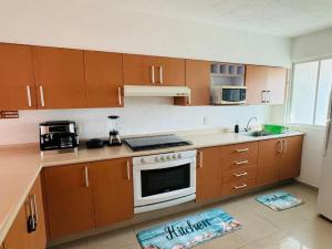 Enjoy an elegant stay in Acapulco