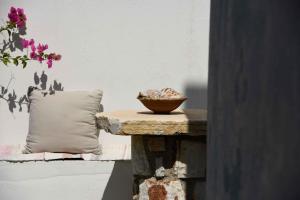 Flora & Agelos Studios Paros Greece