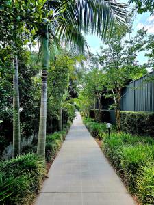 Modern 2BR Apt Metro Access Near Macquarie Uni