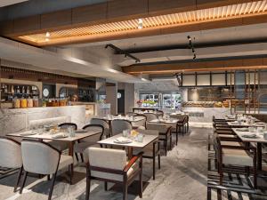 Mövenpick Hotel Jakarta City Centre