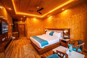 Vedikant Pine Tree Resort