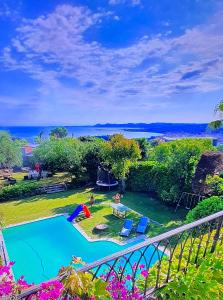 Beautiful house very quiet seaview pool