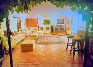 Beautiful house very quiet seaview pool