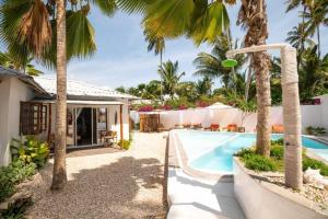 Seashore Beach hotel and Bungalow