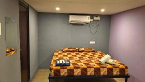 Nature Breeze Residency