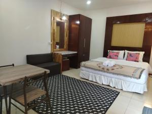 Dnyna guesthouses at Kantiang Bay3