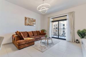 Free housekeeping visits during your stay - StayShort - Bright 1BR Apartment in Madinat Jumeirah Living that Sleeps 2