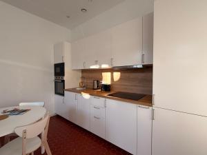 Lumineux T2 dans le centre ville daubagne