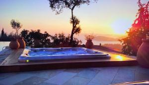 Wonderful house seaview outdoor jacuzzi pool