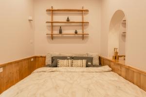 Homestay CHẤT- Lake Side, Self Check Apt