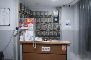 V1 Hotel Near Mangga Besar