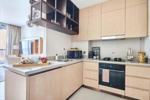 Frank Porter - Vida Dubai Mall