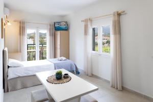 Ippocrates Hotel Apartments & Restaurant