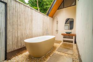 The Henry Resort Qi El Nido