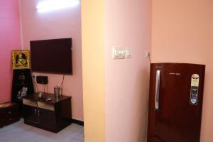 Divine comfort stay near Srirangam