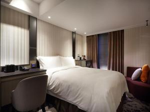 Phòng Deluxe Giường đôi A (Deluxe Double Room A)