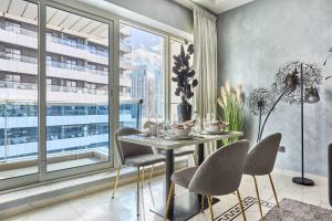 Frank Porter - Opal Tower