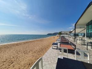 Rattana Pura Beach Resort