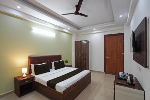 Hotel O Noida Stays