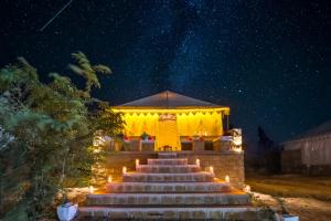 Desert Island Luxury camp A Family Resort