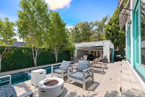 Luxury 4BR Villa with Private Pool in Los Angeles Crescent Heights