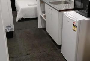 2 Bedrooms including 4 Single Beds, Garden Chalet, Rotorua